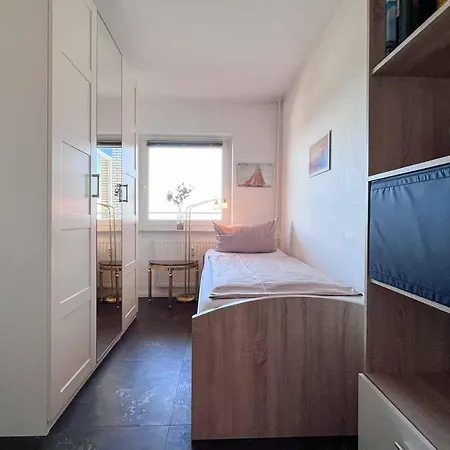 Appartement Ferienwohnung-86-mit-panorama-meerblick-im-strandhochhaus-doese Cuxhaven